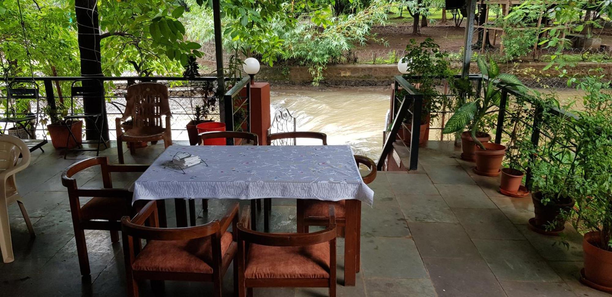 The Rippling Edge - River Front Property Karjat Bagian luar foto