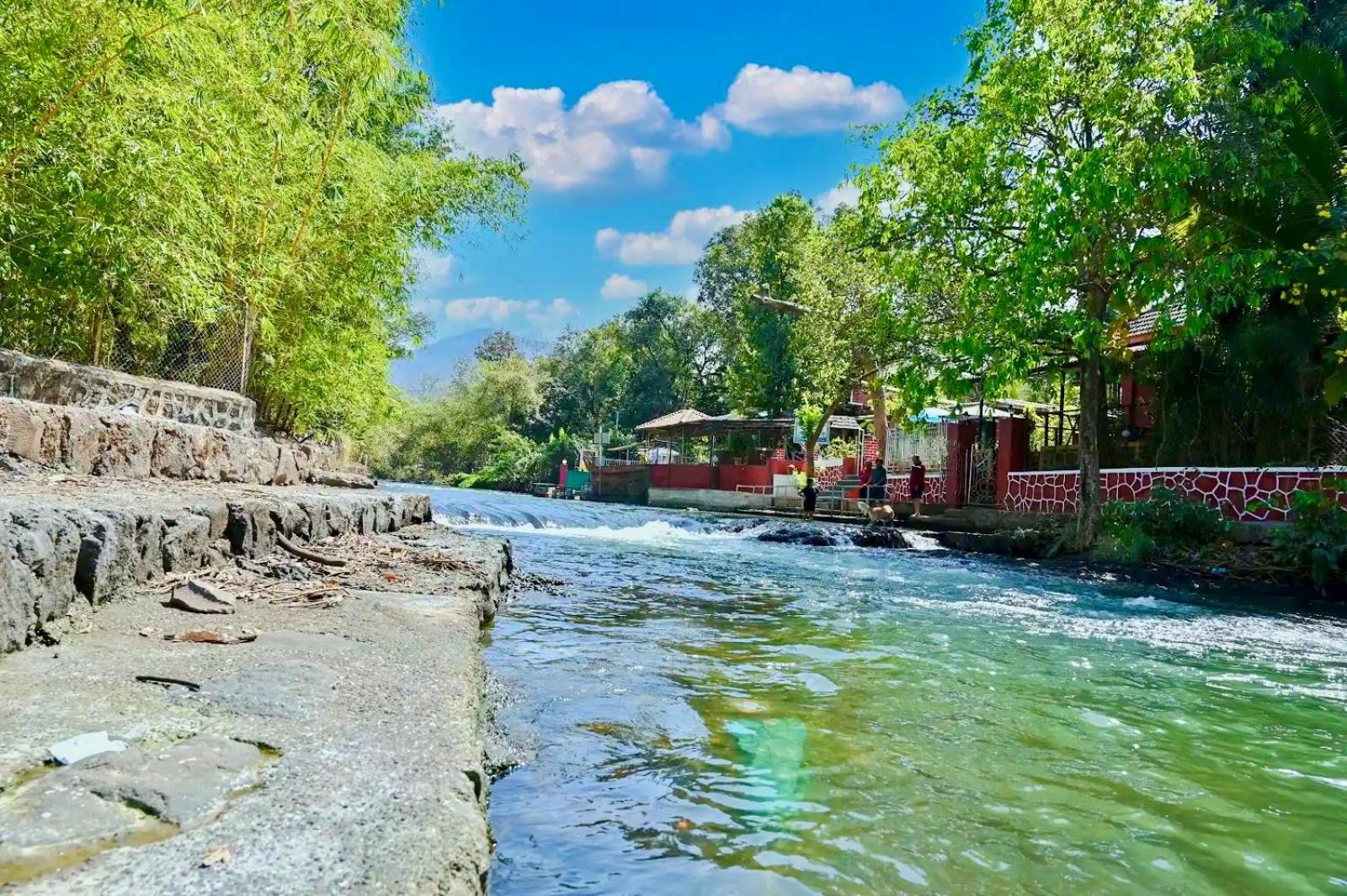 The Rippling Edge - River Front Property Karjat Bagian luar foto