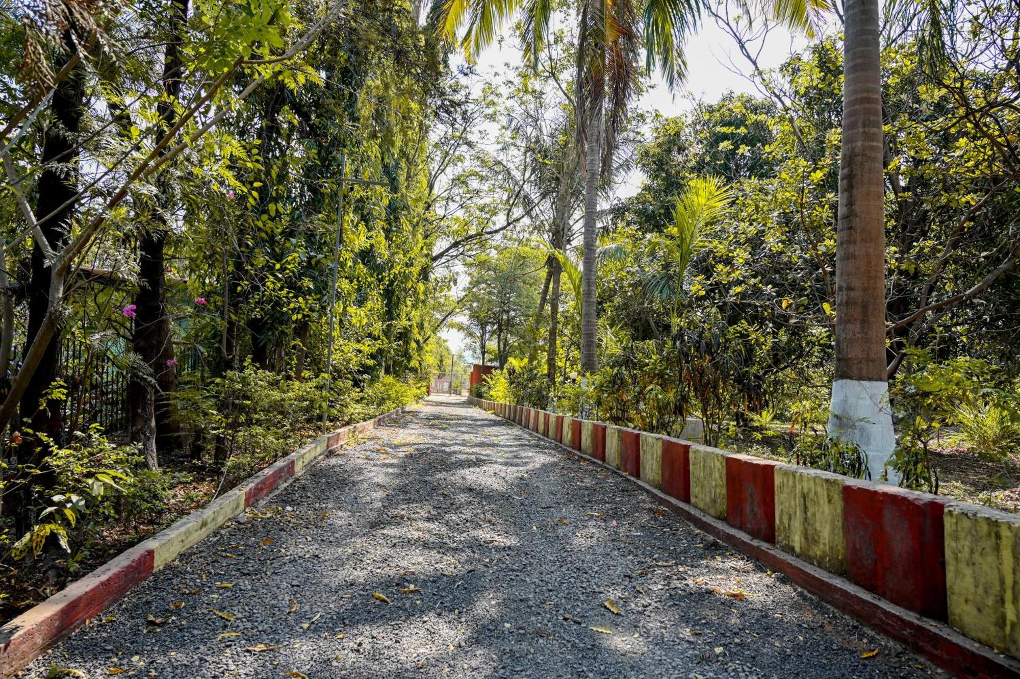 The Rippling Edge - River Front Property Karjat Bagian luar foto