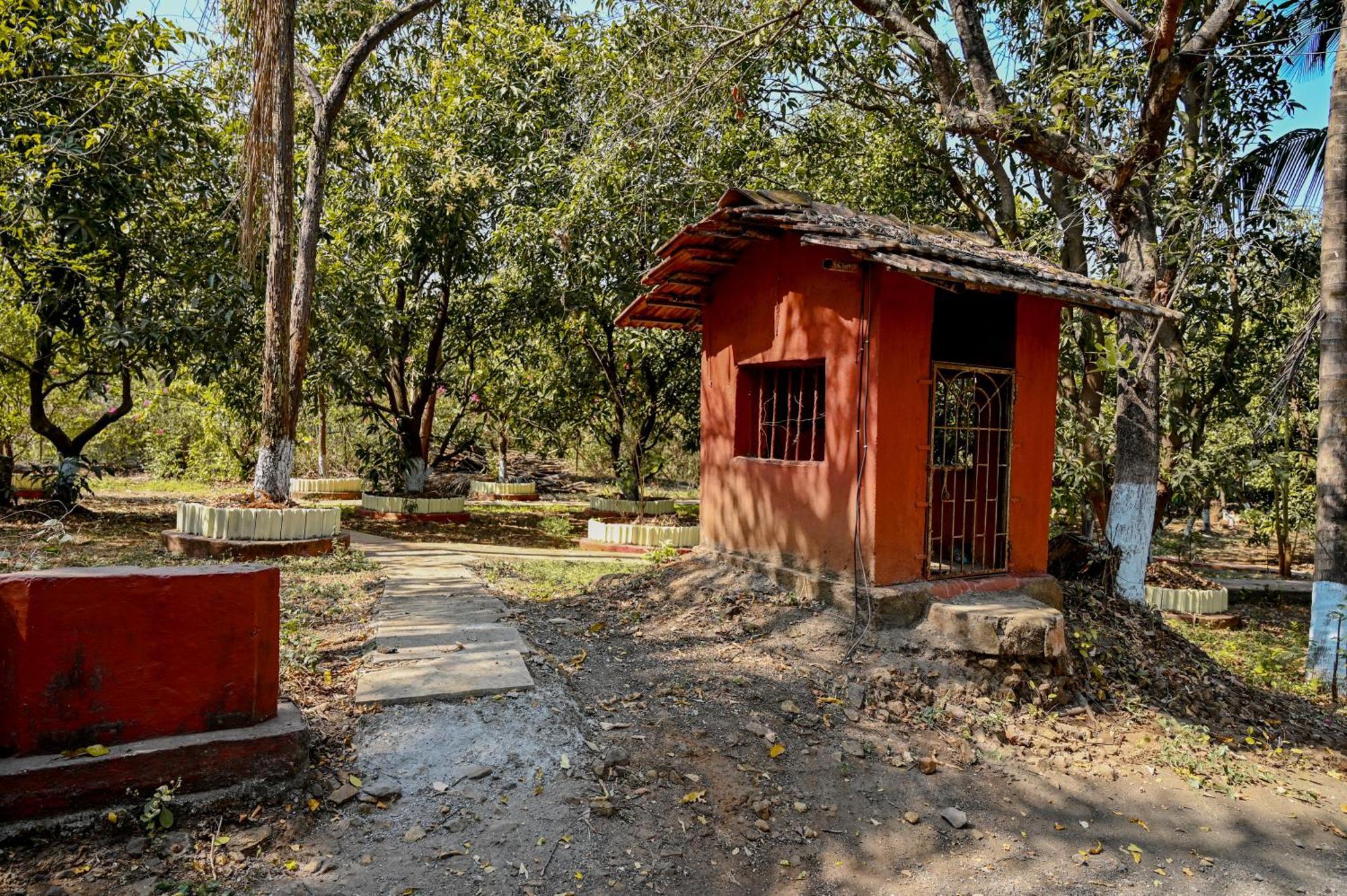 The Rippling Edge - River Front Property Karjat Bagian luar foto